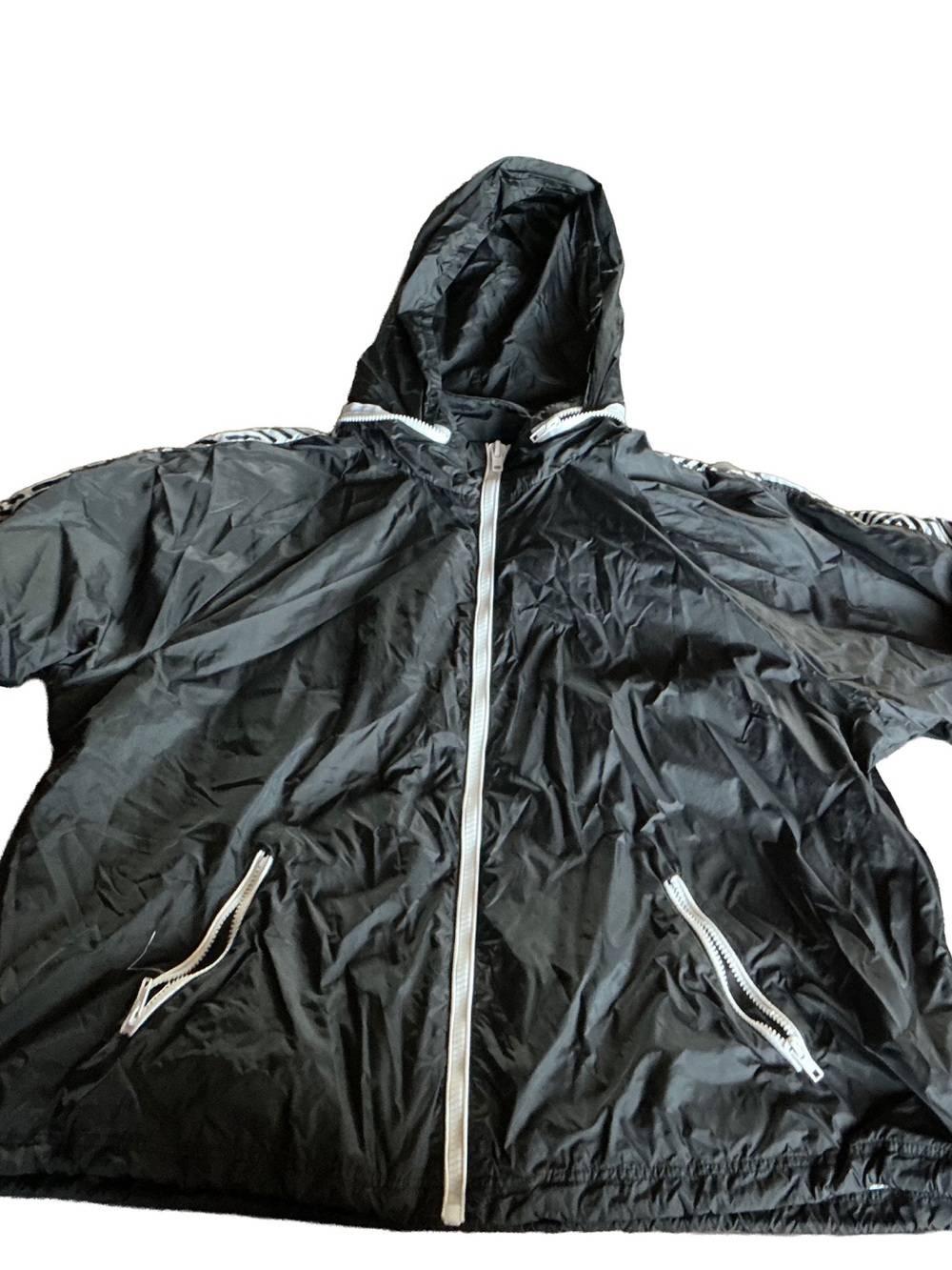 Forever 21 Men's Black Hooded Windbreaker with White Zippers